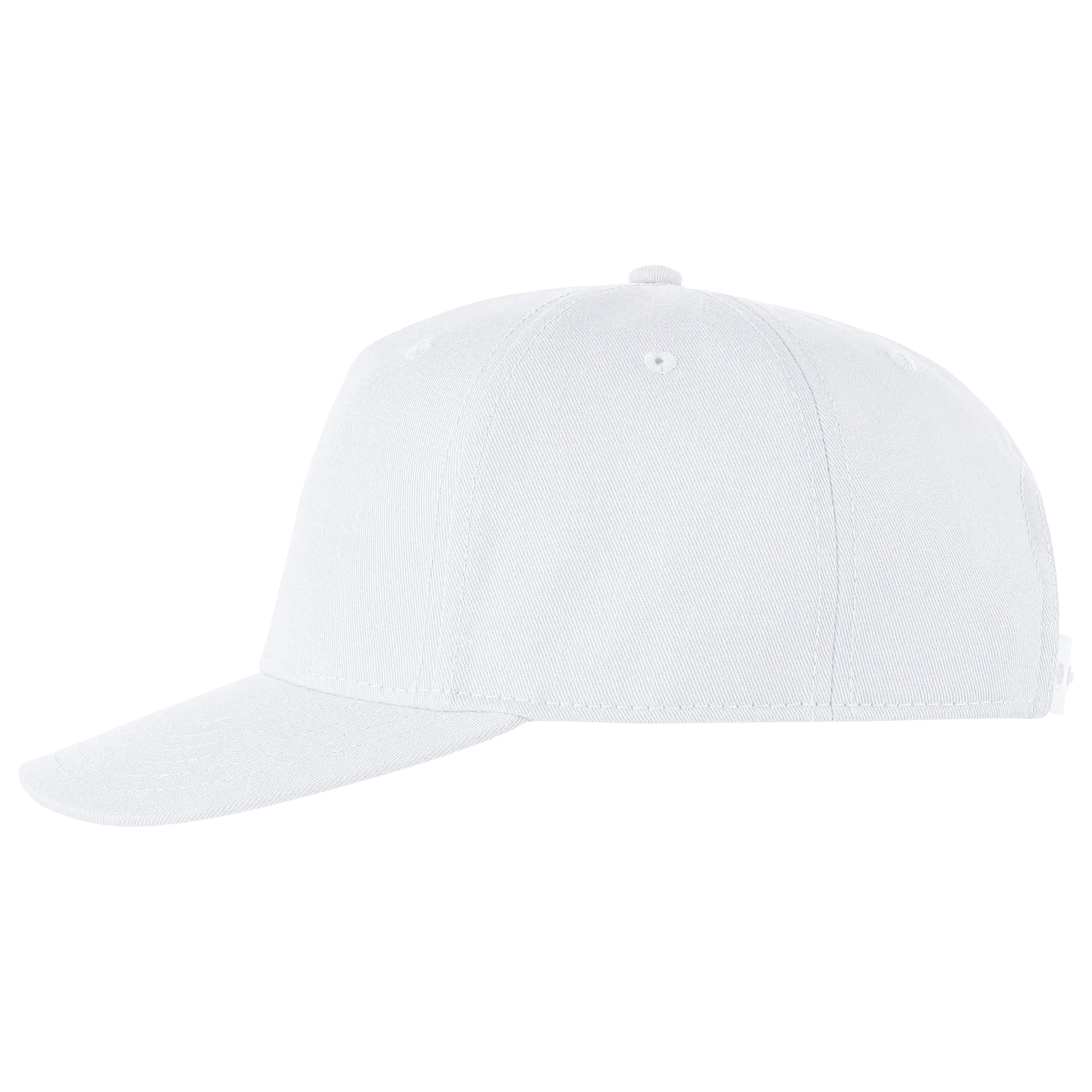 Professionelle Produktfotografie einer weißen Baseballkappe als Freisteller. PRO-ducto GmbH bietet hochwertige Textilfotografie für Ihren Onlineshop.