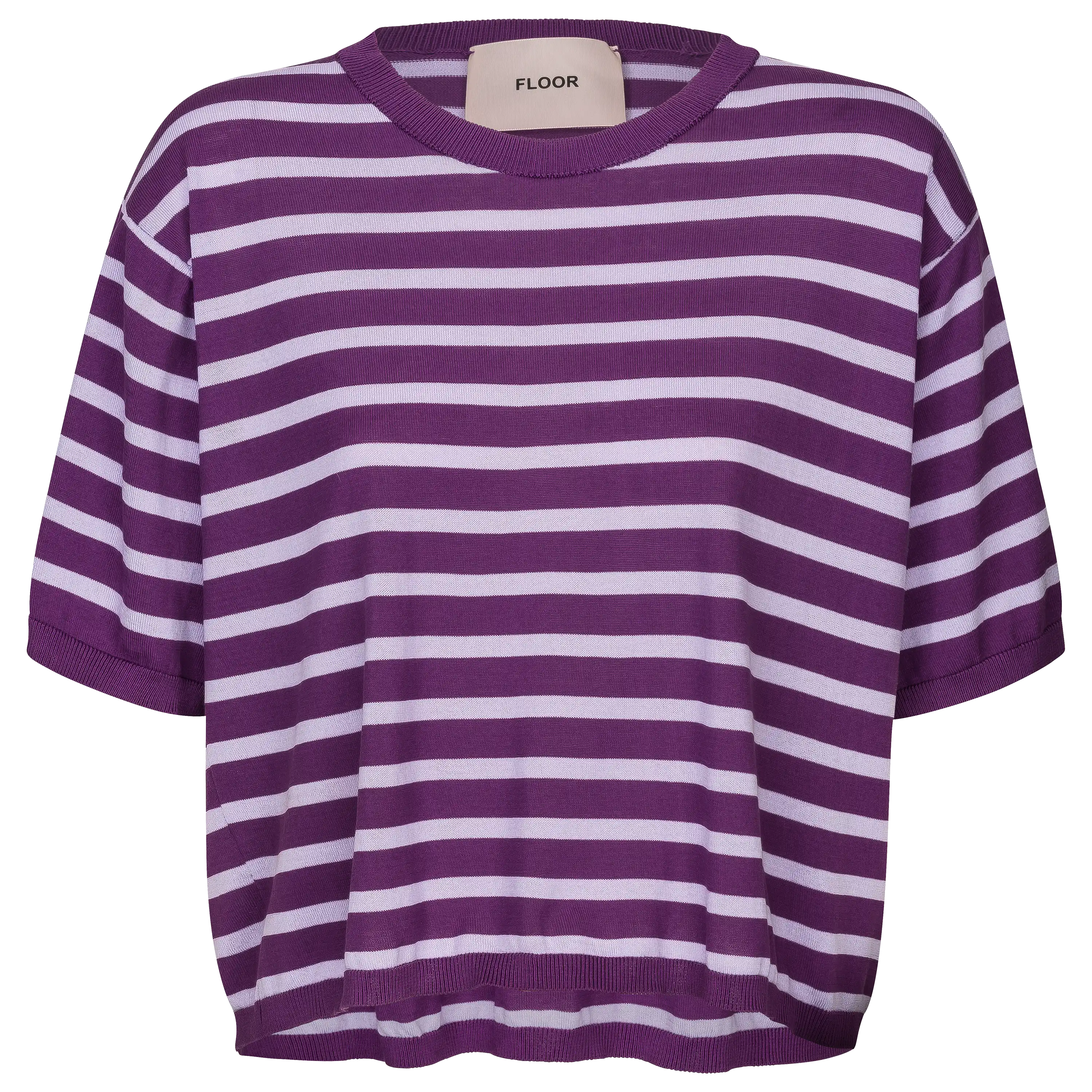 Lila-weiß gestreiftes T-Shirt von FLOOR für professionelle Produktfotografie bei PRO-ducto GmbH in Szene gesetzt.