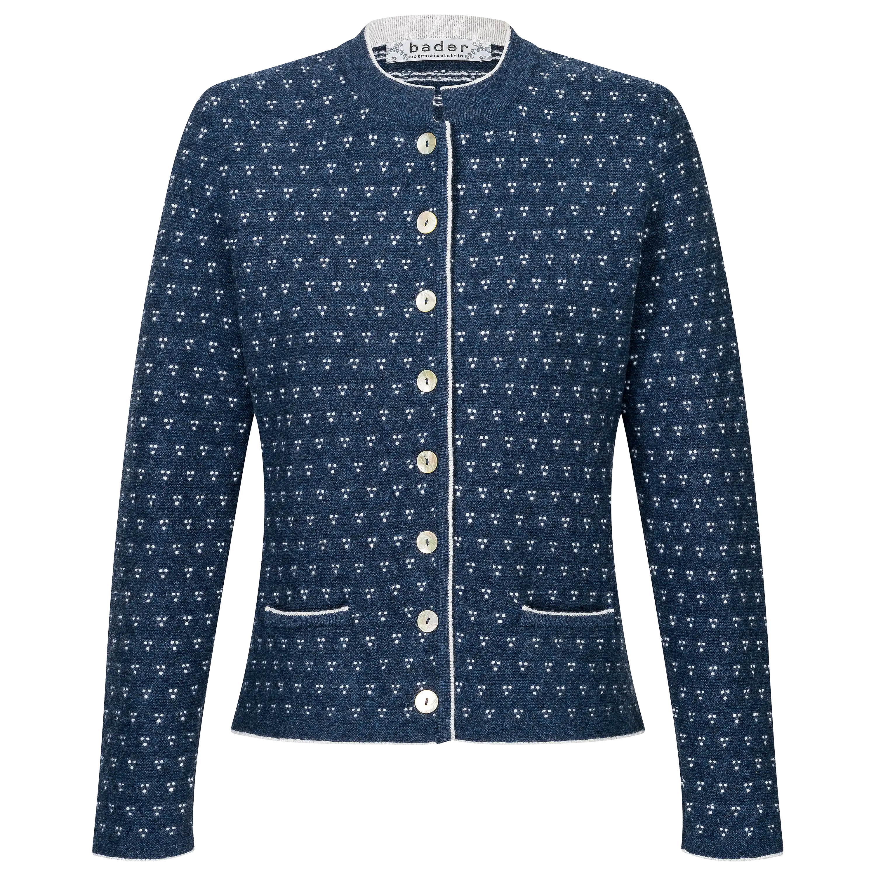 Professionelle Produktfotografie einer dunkelblauen Strickjacke mit weißem Punktmuster von PRO-ducto GmbH.