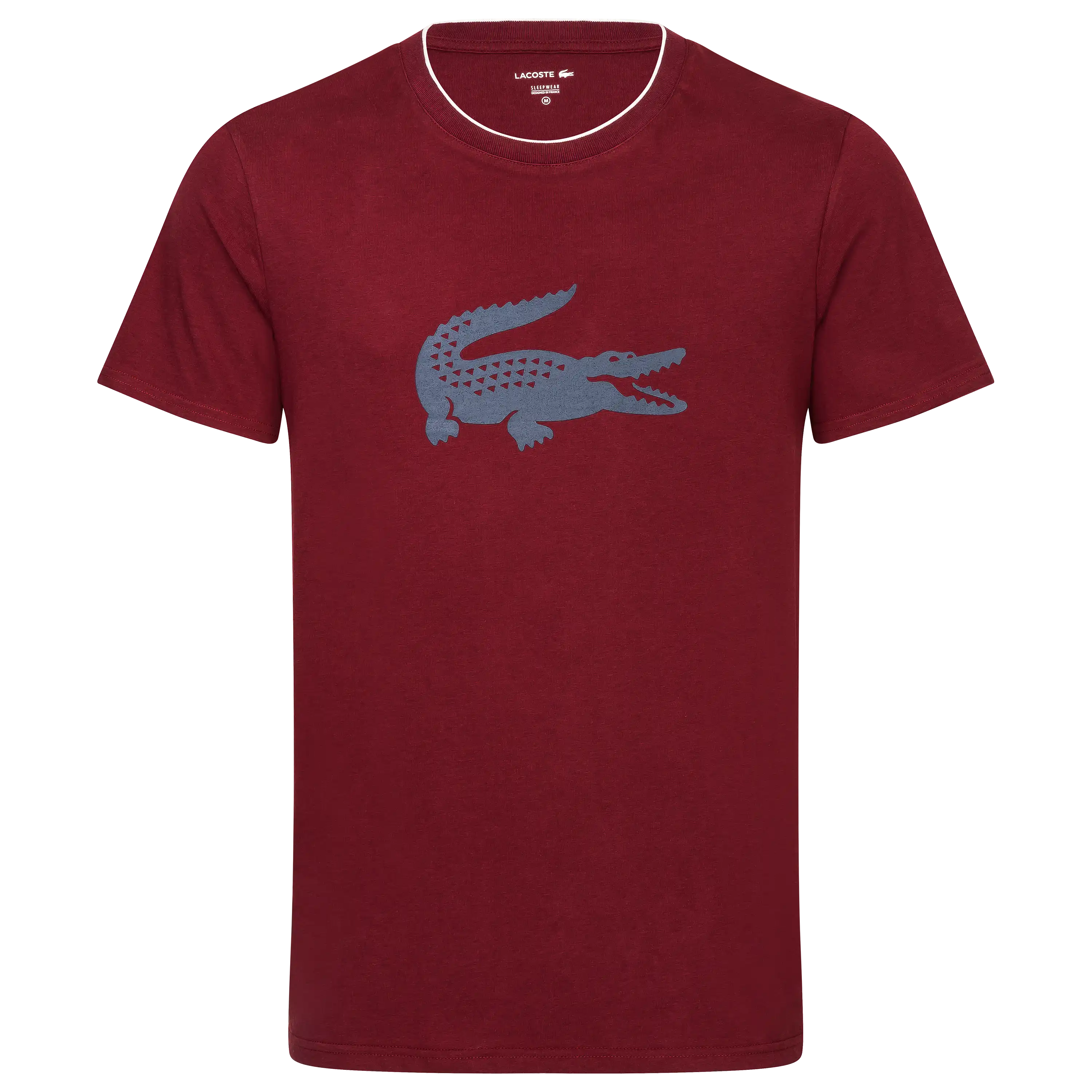 Dunkelrotes Lacoste T-Shirt mit großem Krokodil-Logo für professionelle Produktfotografie von PRO-ducto GmbH.