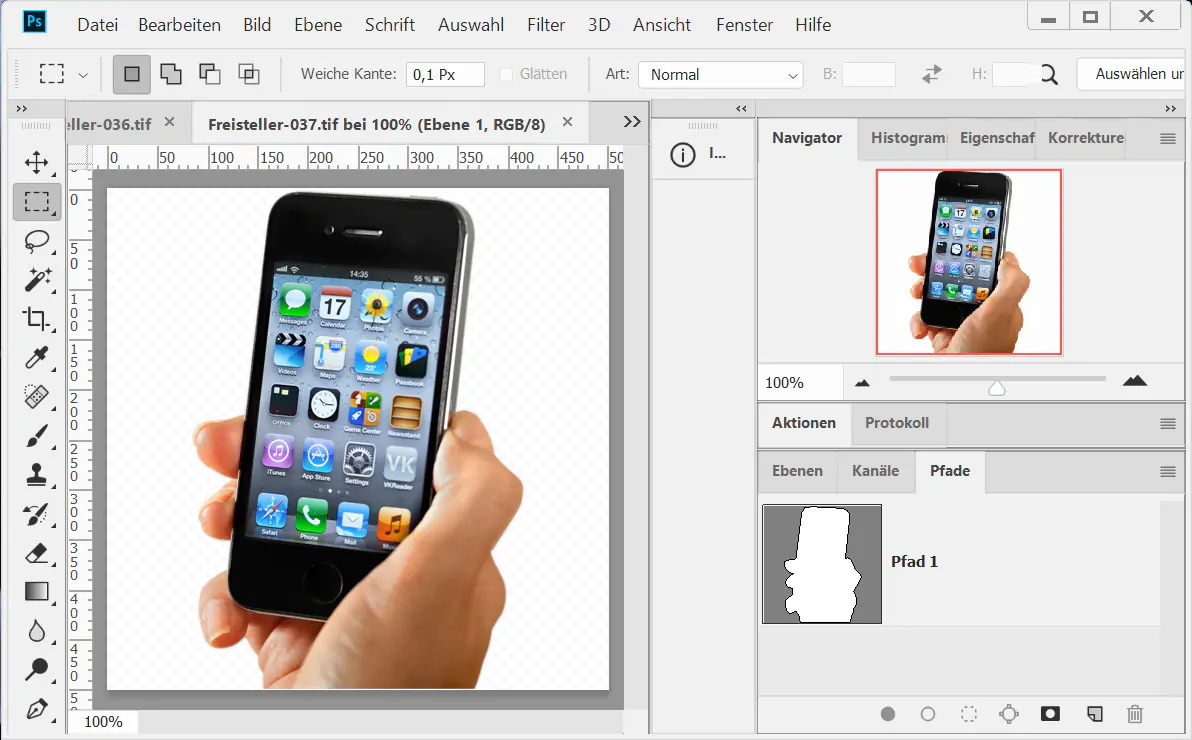 Bild freistellen und Produktfoto ausschneiden Mobiltelefon mit Hand